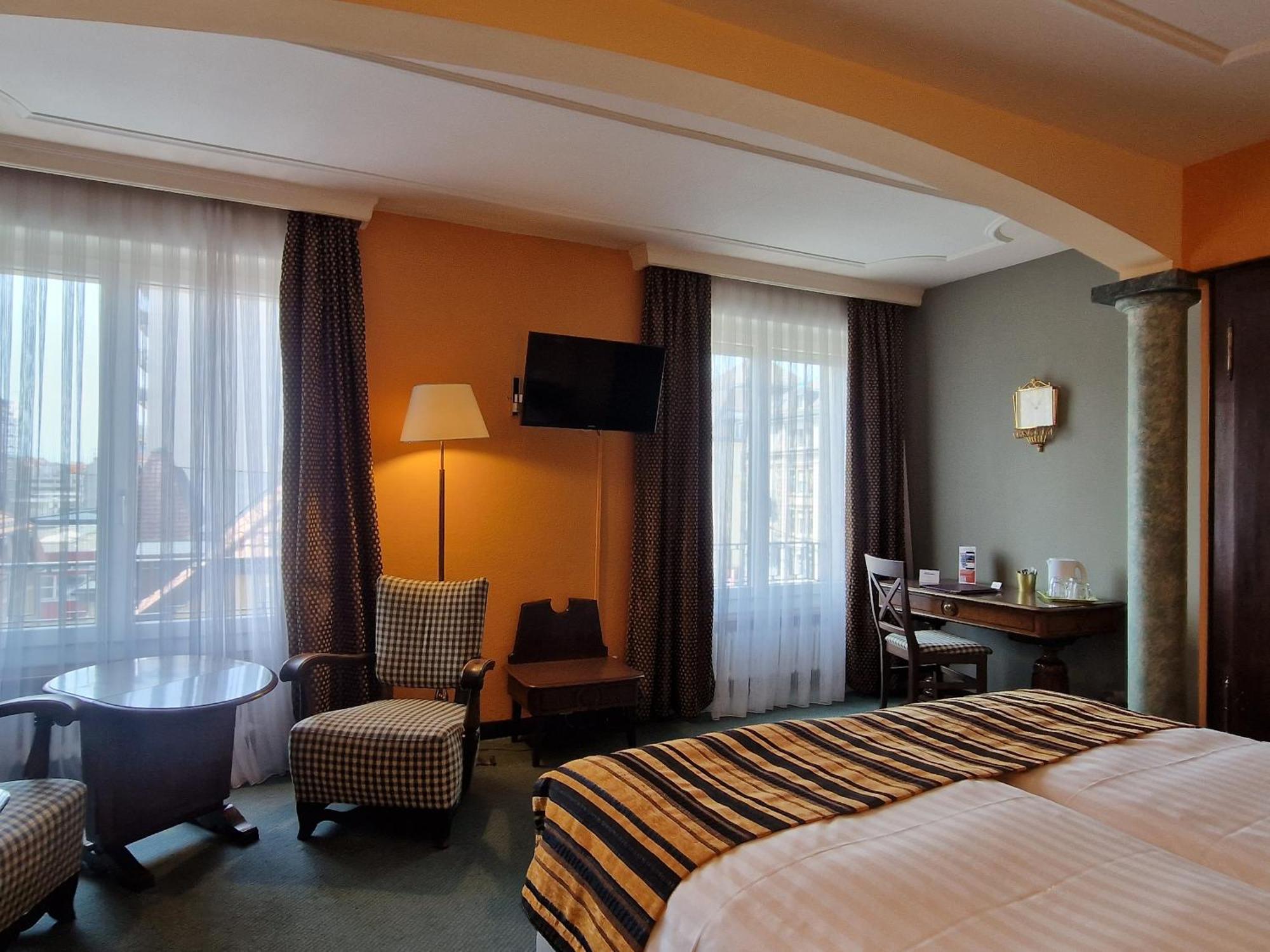 Hotel Athmos La Chaux De Fonds Ngoại thất bức ảnh