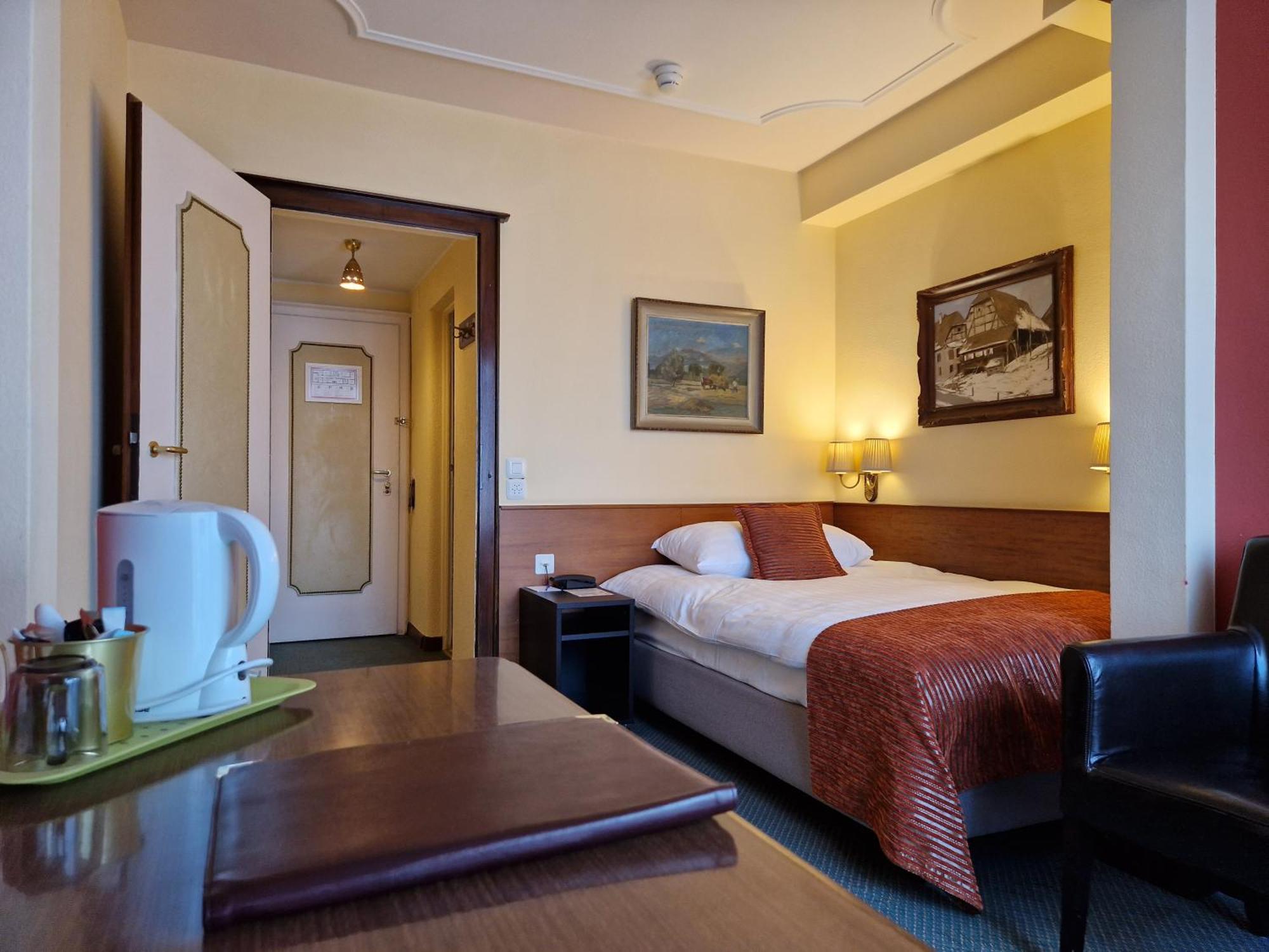 Hotel Athmos La Chaux De Fonds Ngoại thất bức ảnh